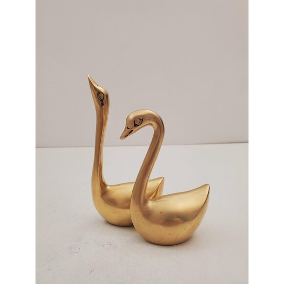 Vintage Brass Swans | Vintage Brass Swan | Vintage Brass Decor | Wedding Decor | - Picture 6 of 10